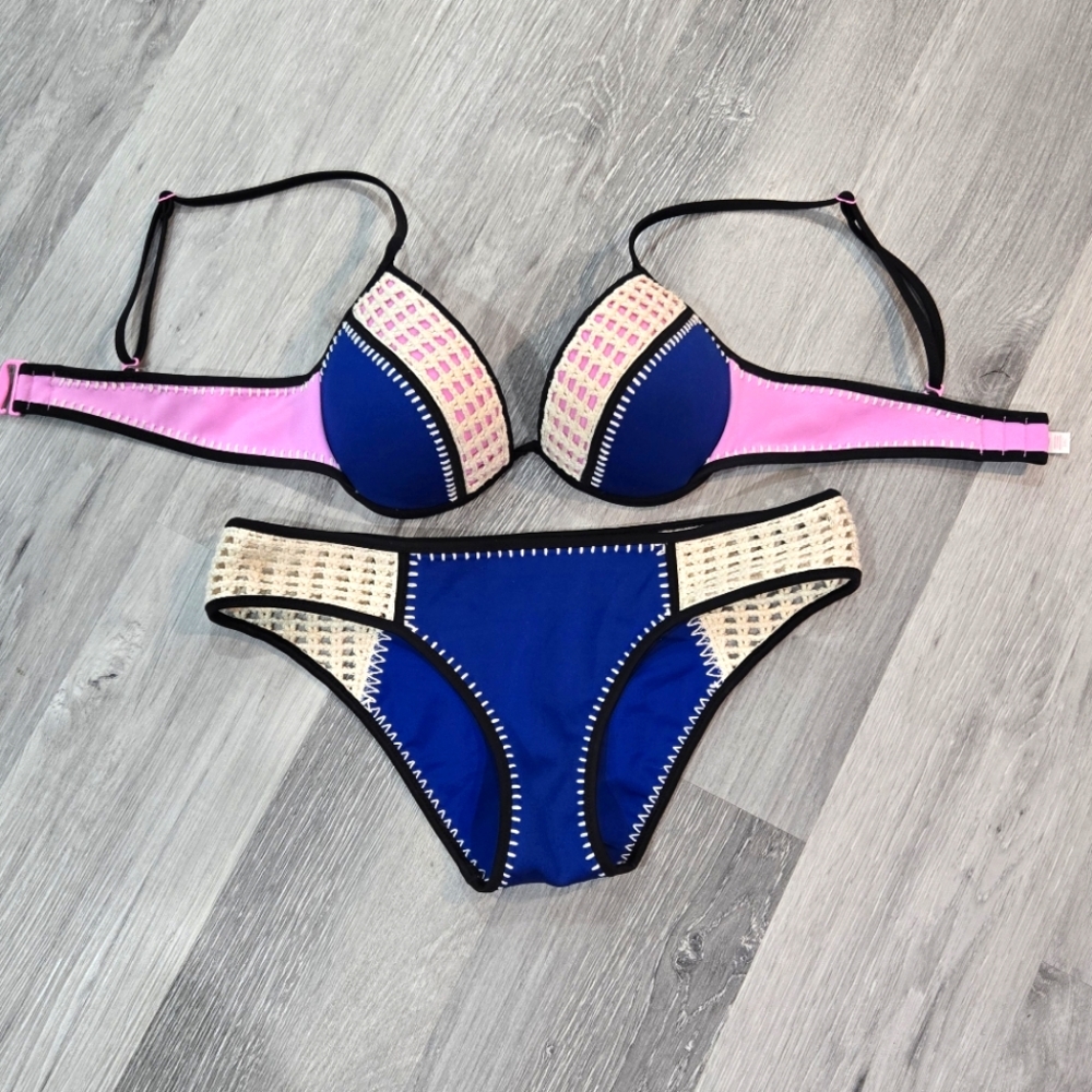 Classic Victoria Secret Crochet Detail Bikini 34C (top) M (bottom)